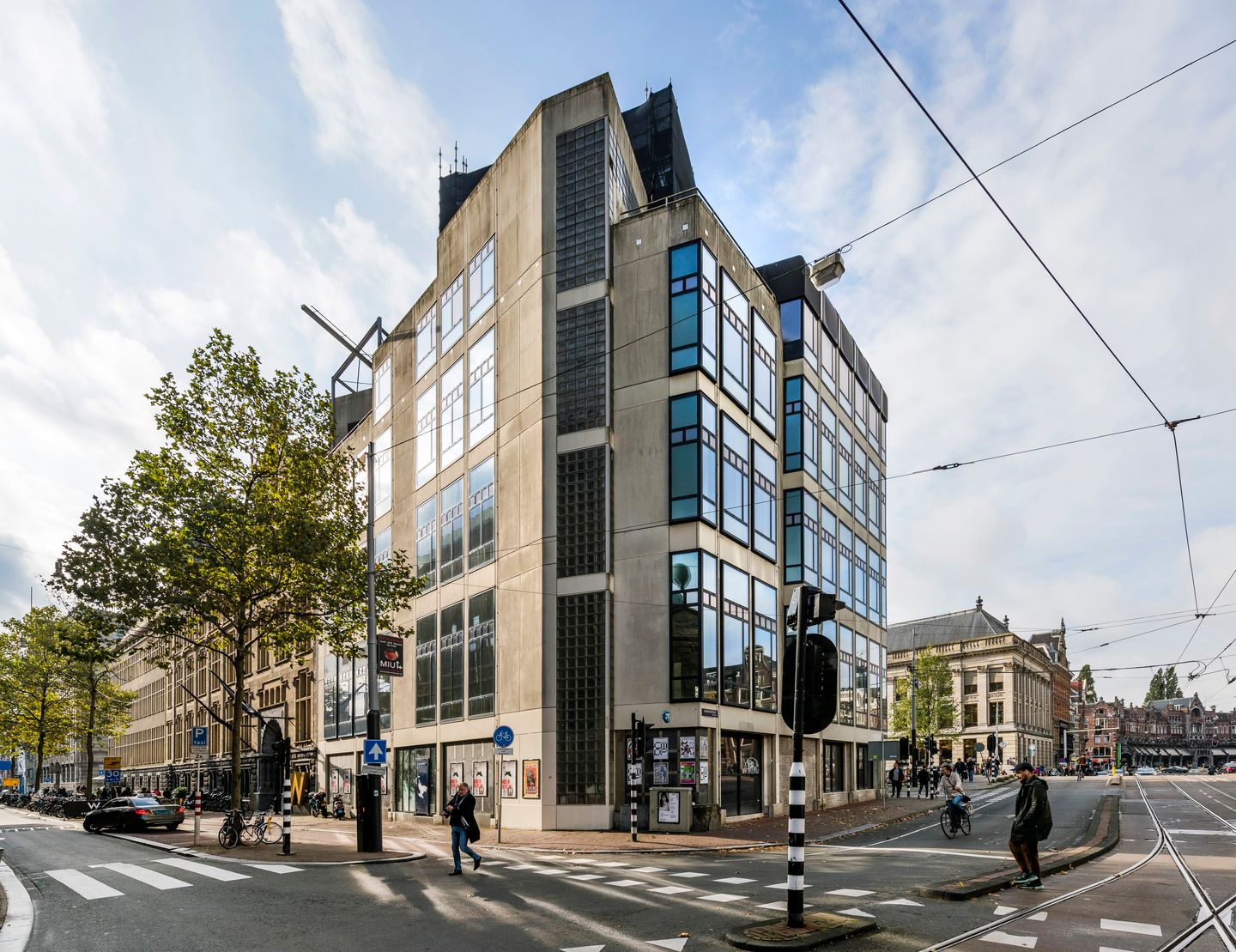 View photo 2 of Spuistraat 168-A