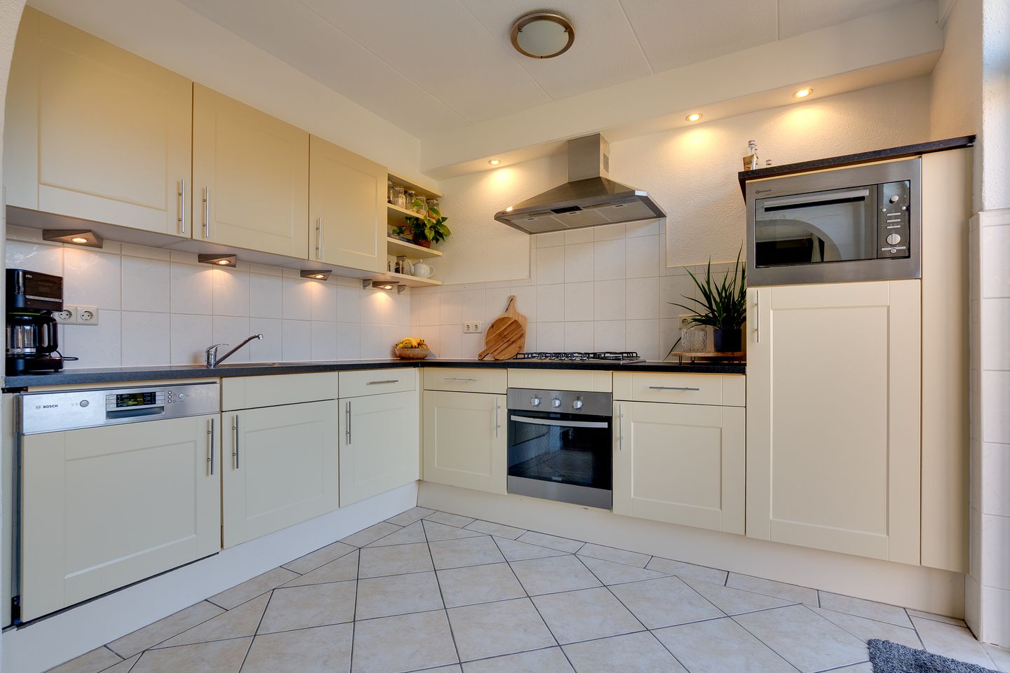 Foto 5 van H.J. van der Veenstrjitte 3