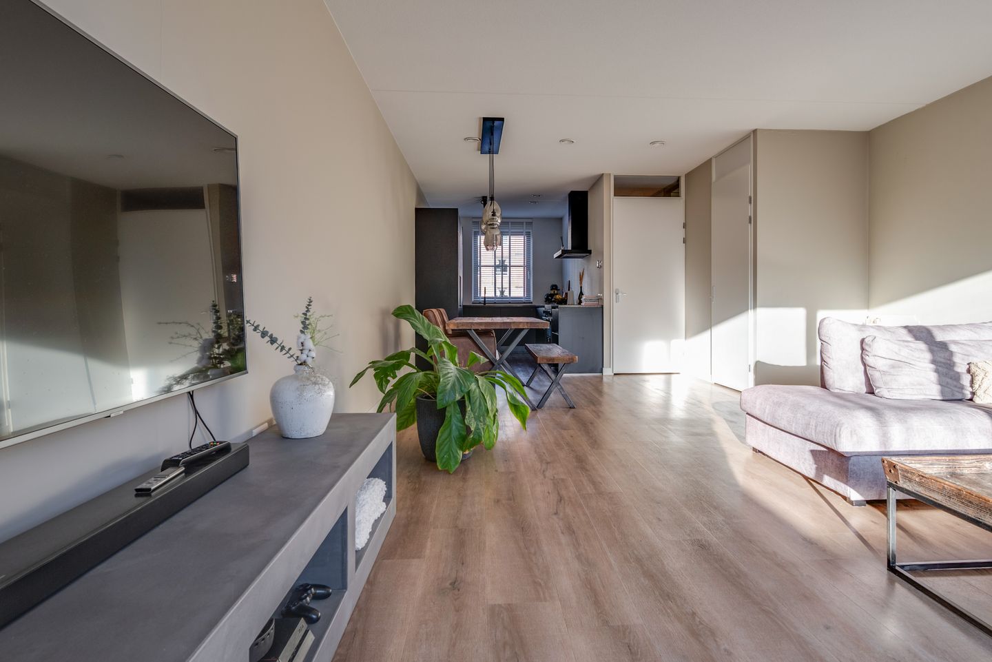 Foto 10 van Bremstraat 7