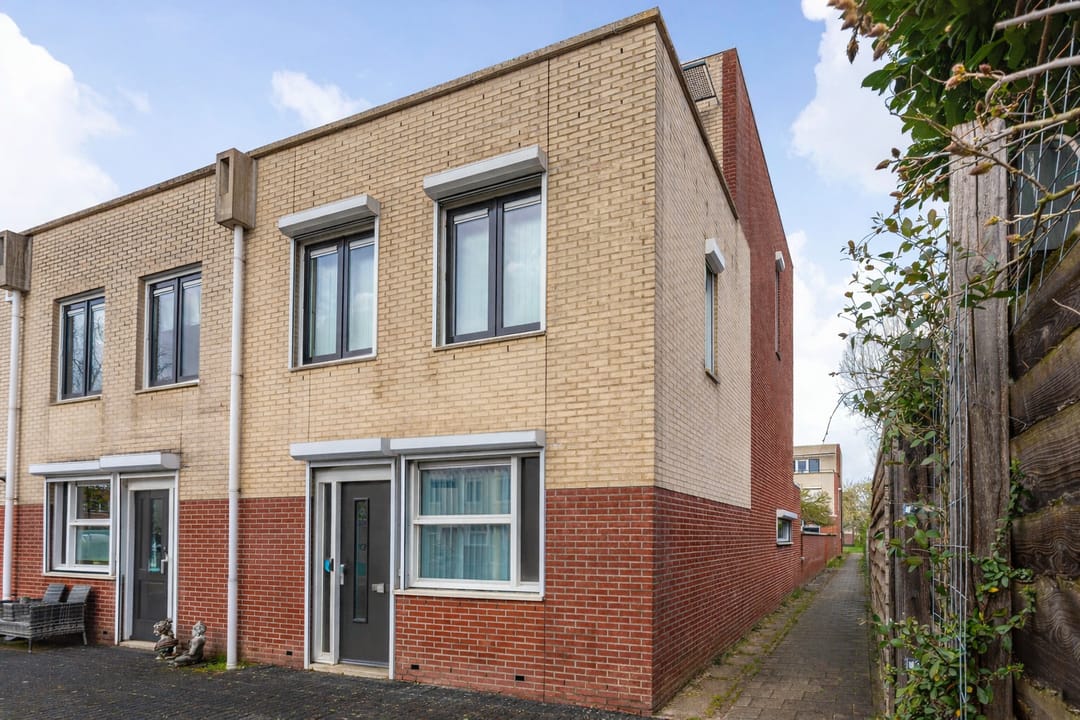 Foto 1 van Annie M.G. Schmidthof 15