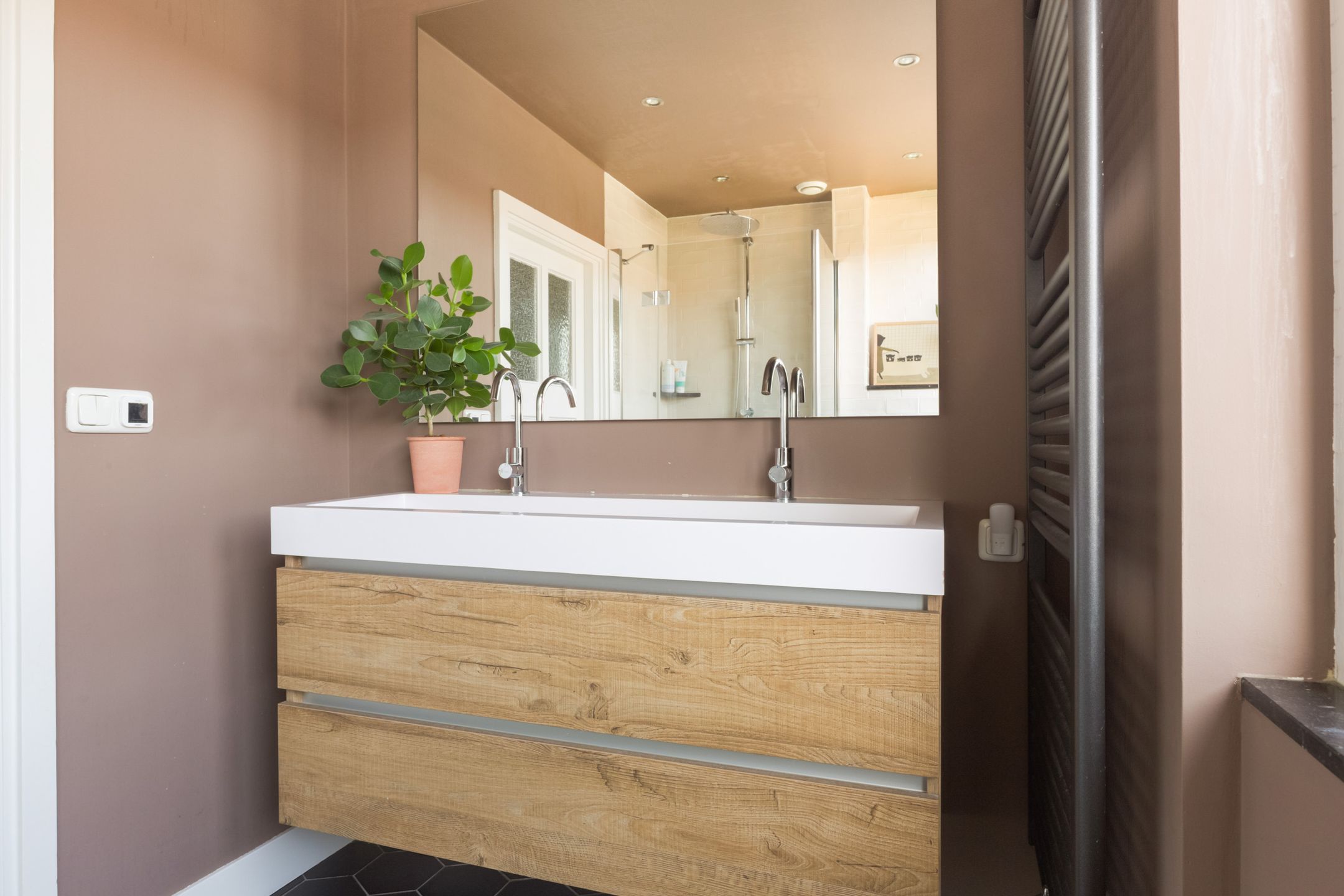 Foto 33 van Leliestraat 32