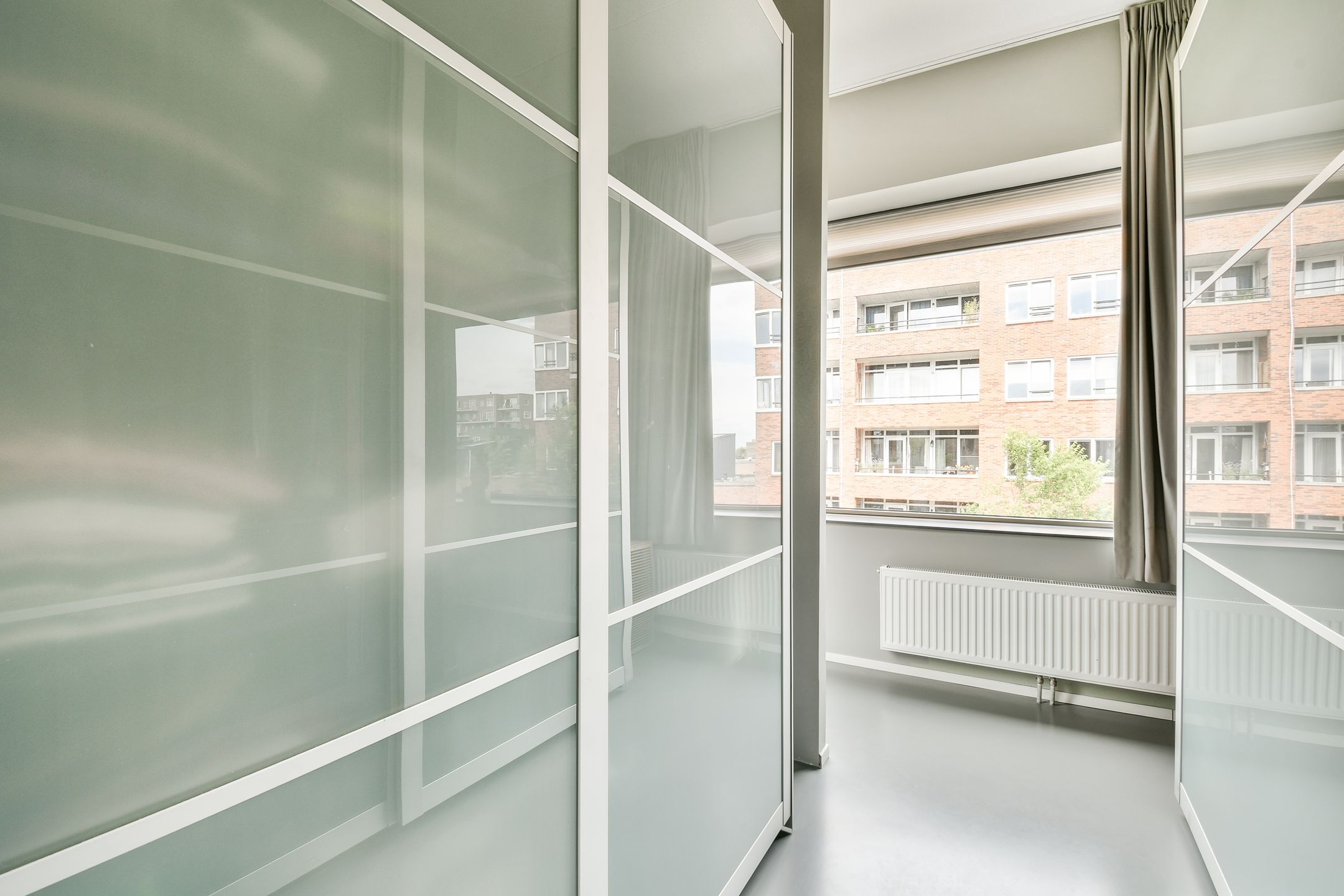 Architect-Designed Townhouse on IJburg with Private Parking and Roof Terrace — 18
