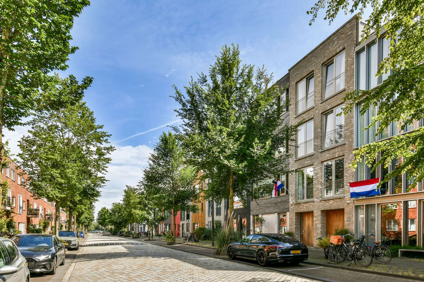 Architect-Designed Townhouse on IJburg with Private Parking and Roof Terrace — 33