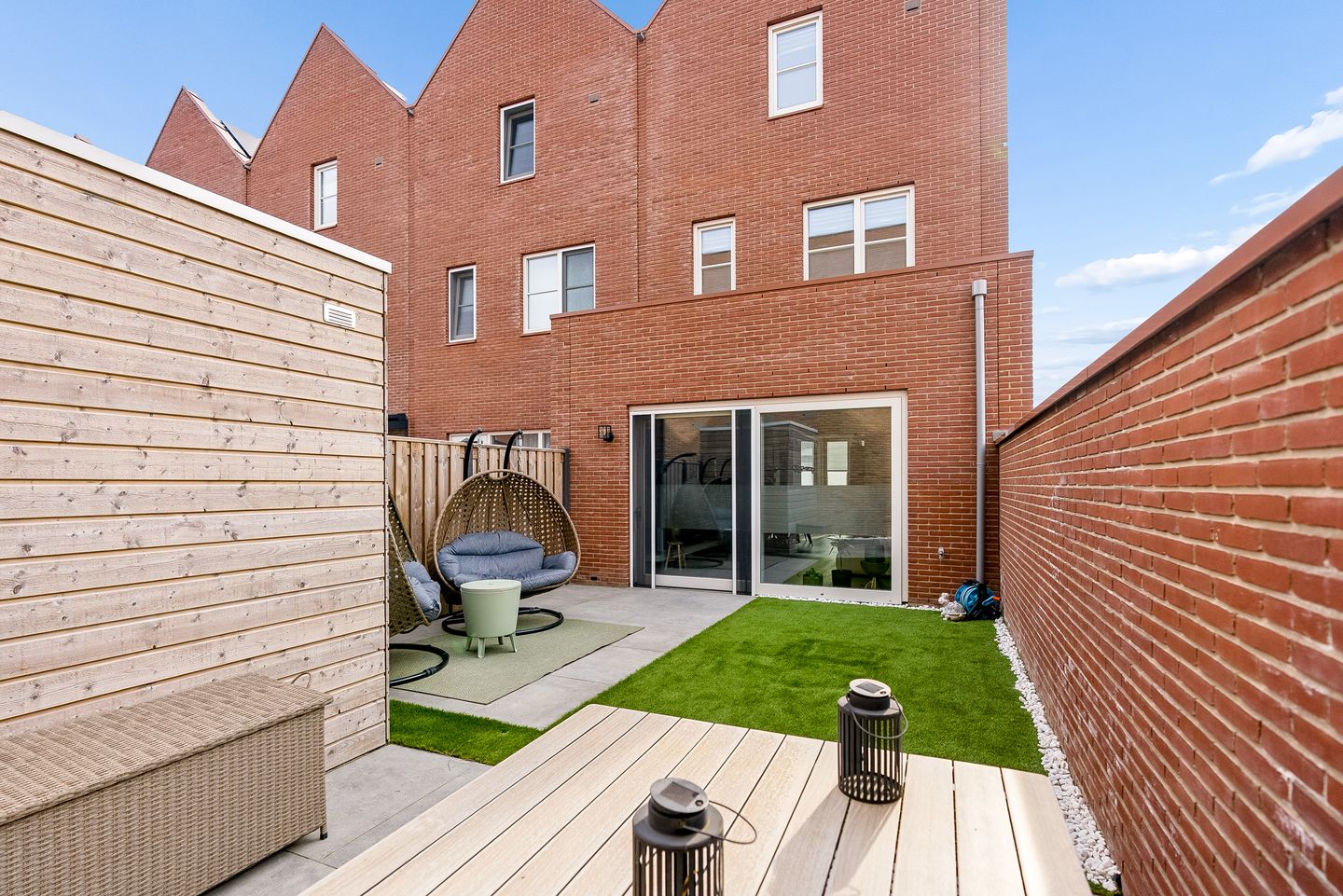 Spacious Corner House with 4 Bedrooms and A++ Energy Label in Almere Poort — 38