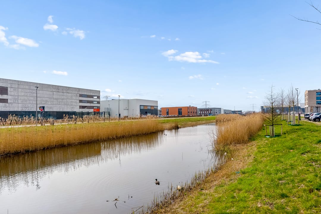 Spacious Corner House with 4 Bedrooms and A++ Energy Label in Almere Poort — 45