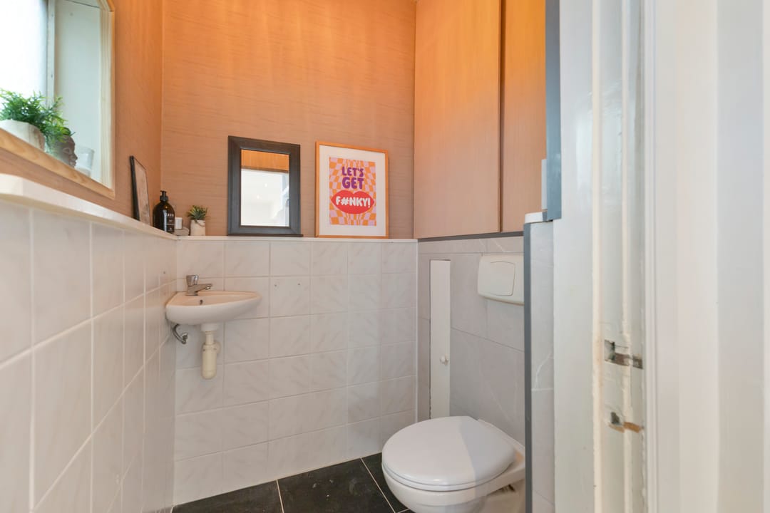 Foto 16 van Van Leeuwenhoekstraat 4