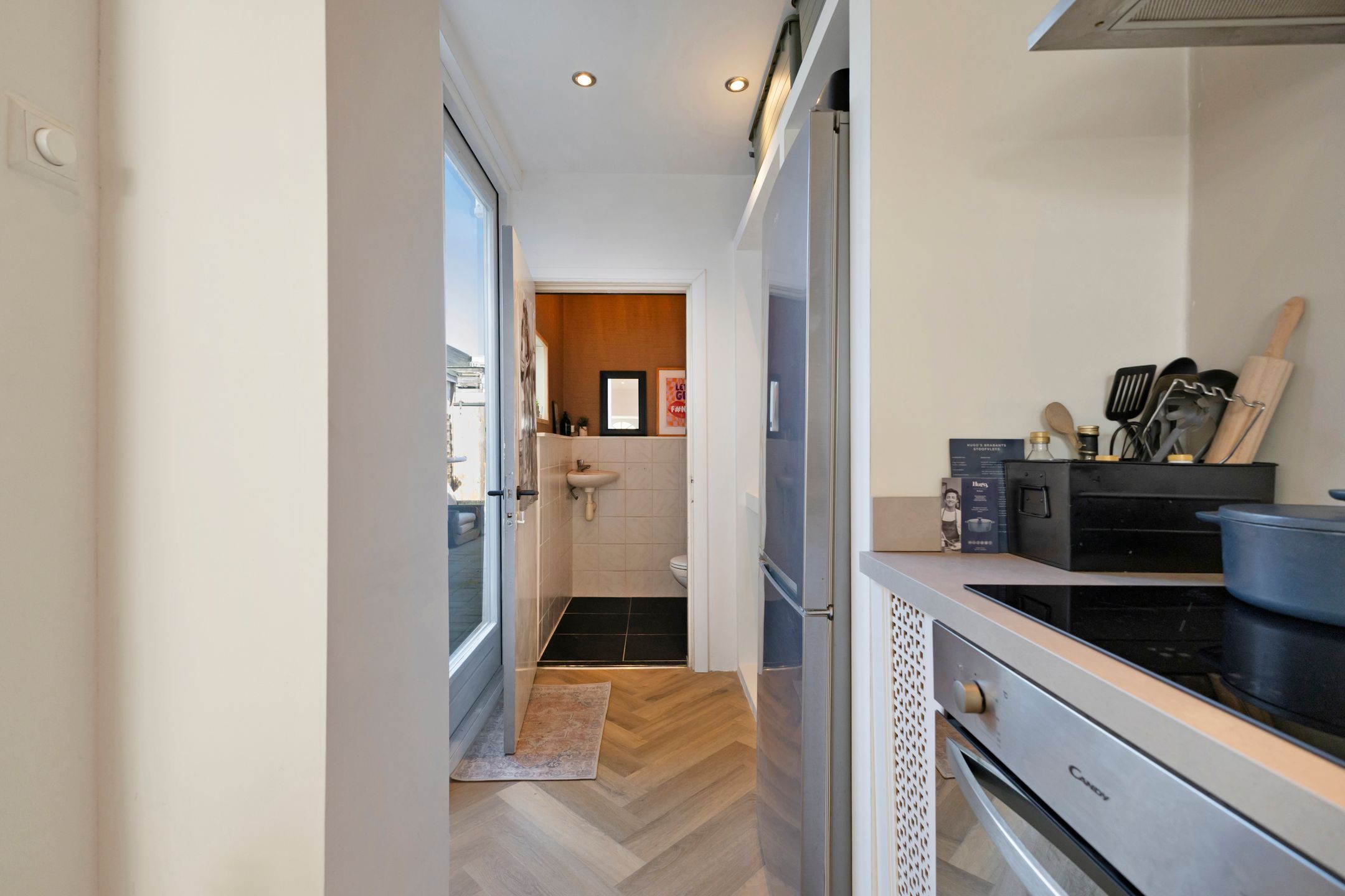 Foto 15 van Van Leeuwenhoekstraat 4