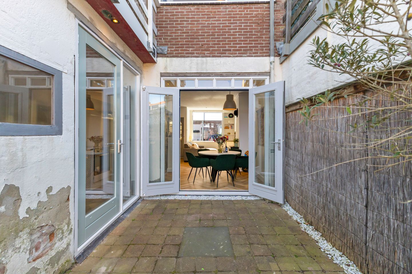 Foto 35 van Van Leeuwenhoekstraat 4