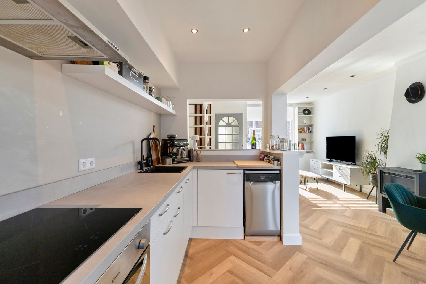 Foto 14 van Van Leeuwenhoekstraat 4