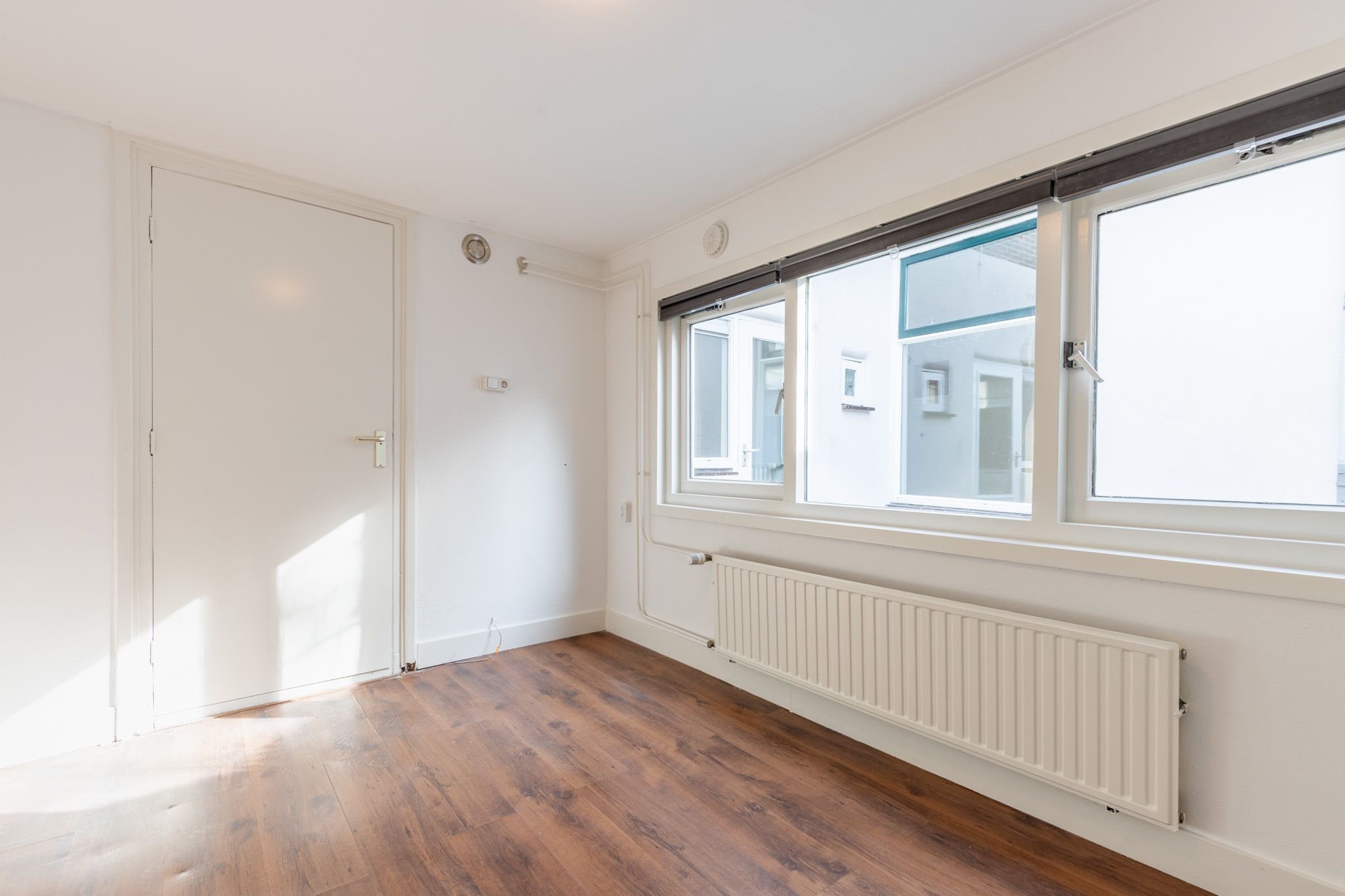 Charming ground floor apartment from 1750 with private west-facing courtyard near Leiden centre — 16