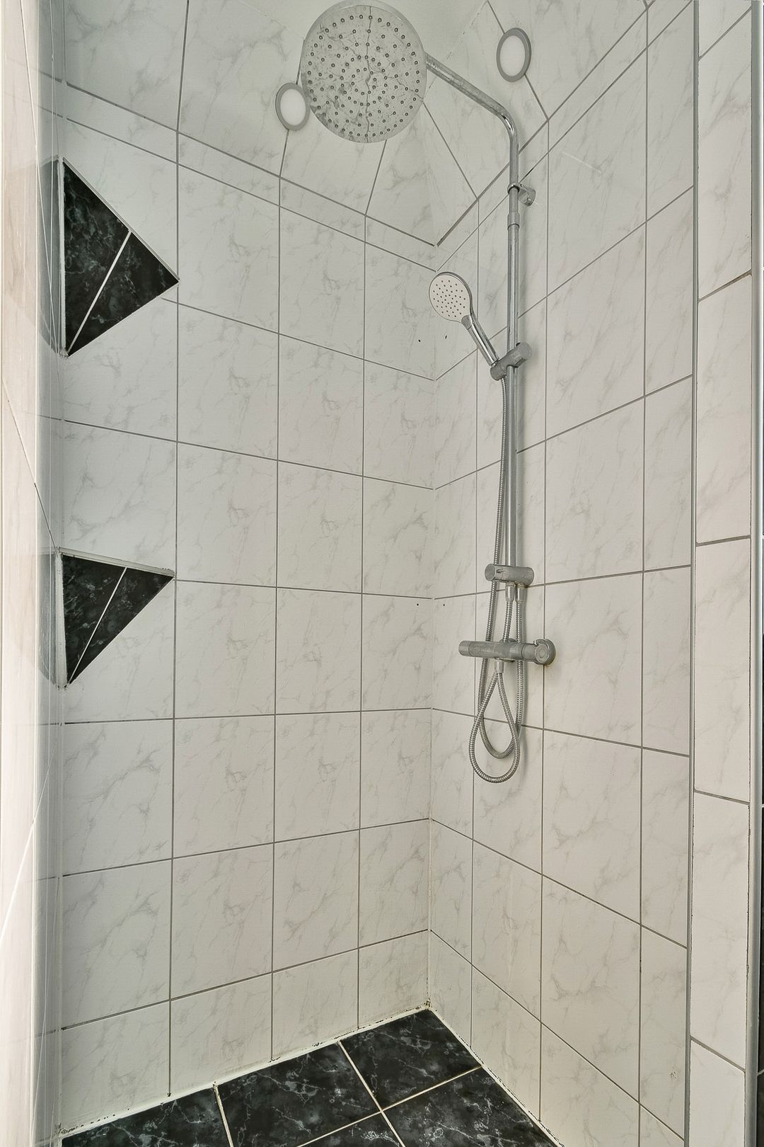 Foto 11 van Alver 81