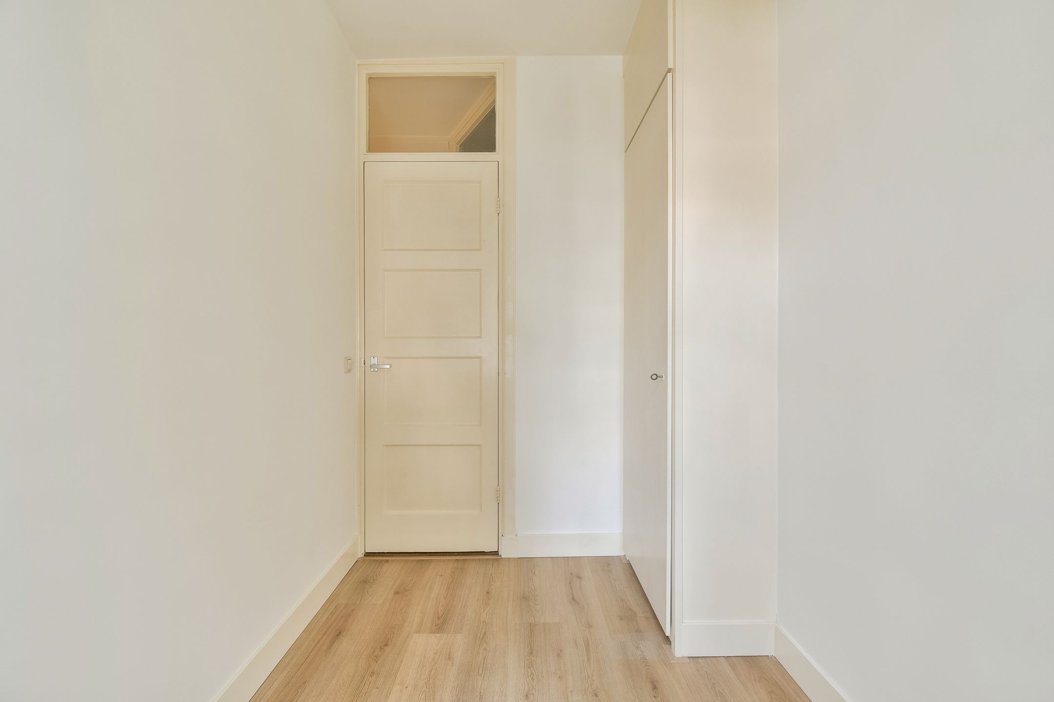 Spacious Apartment with Renovation Potential in Popular Stadionbuurt Amsterdam-Zuid — 15