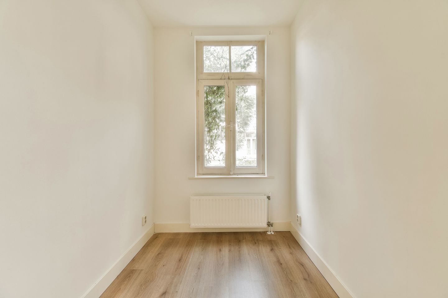 Spacious Apartment with Renovation Potential in Popular Stadionbuurt Amsterdam-Zuid — 14