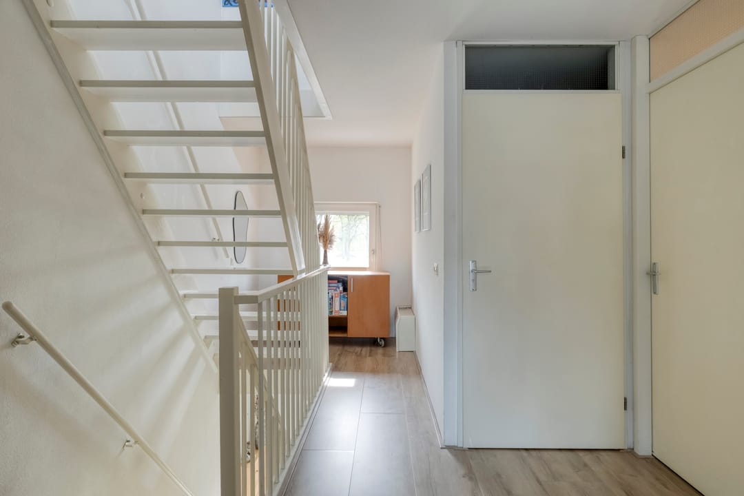 Modern Sustainable Terraced Home with Four Bedrooms and Open Views — 26