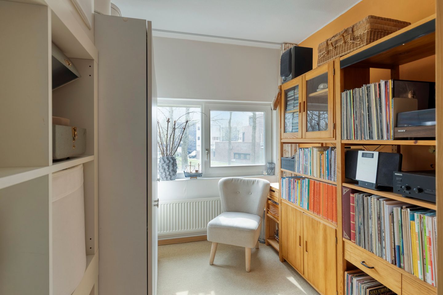Modern Sustainable Terraced Home with Four Bedrooms and Open Views — 29