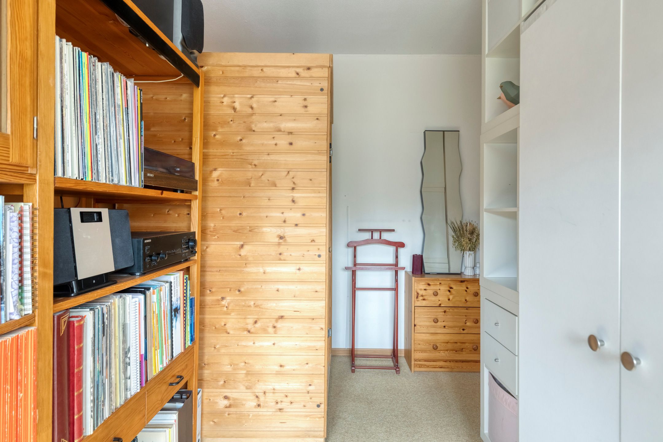 Modern Sustainable Terraced Home with Four Bedrooms and Open Views — 30