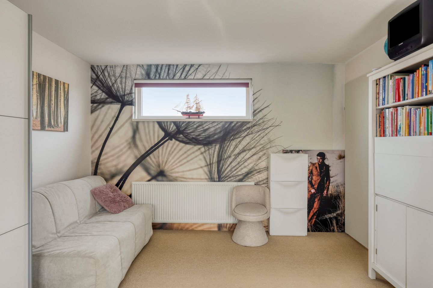 Modern Sustainable Terraced Home with Four Bedrooms and Open Views — 35