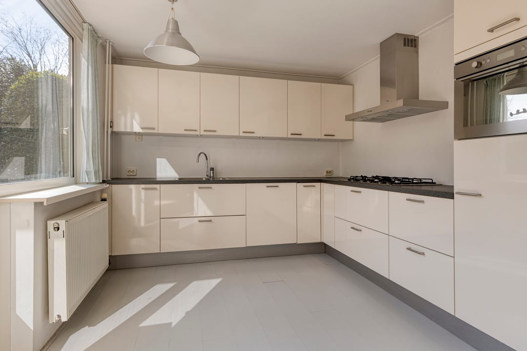 Photo 11 of Van den Wijghaertstraat 5