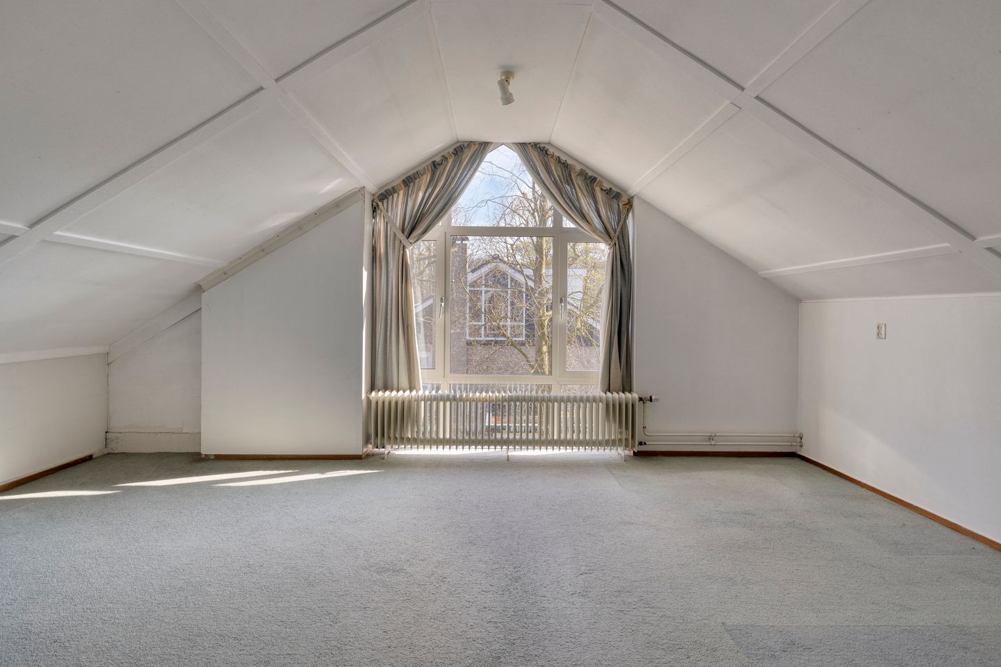 Photo 29 of Van den Wijghaertstraat 5