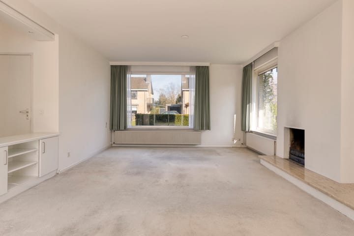 Photo 4 of Van den Wijghaertstraat 5