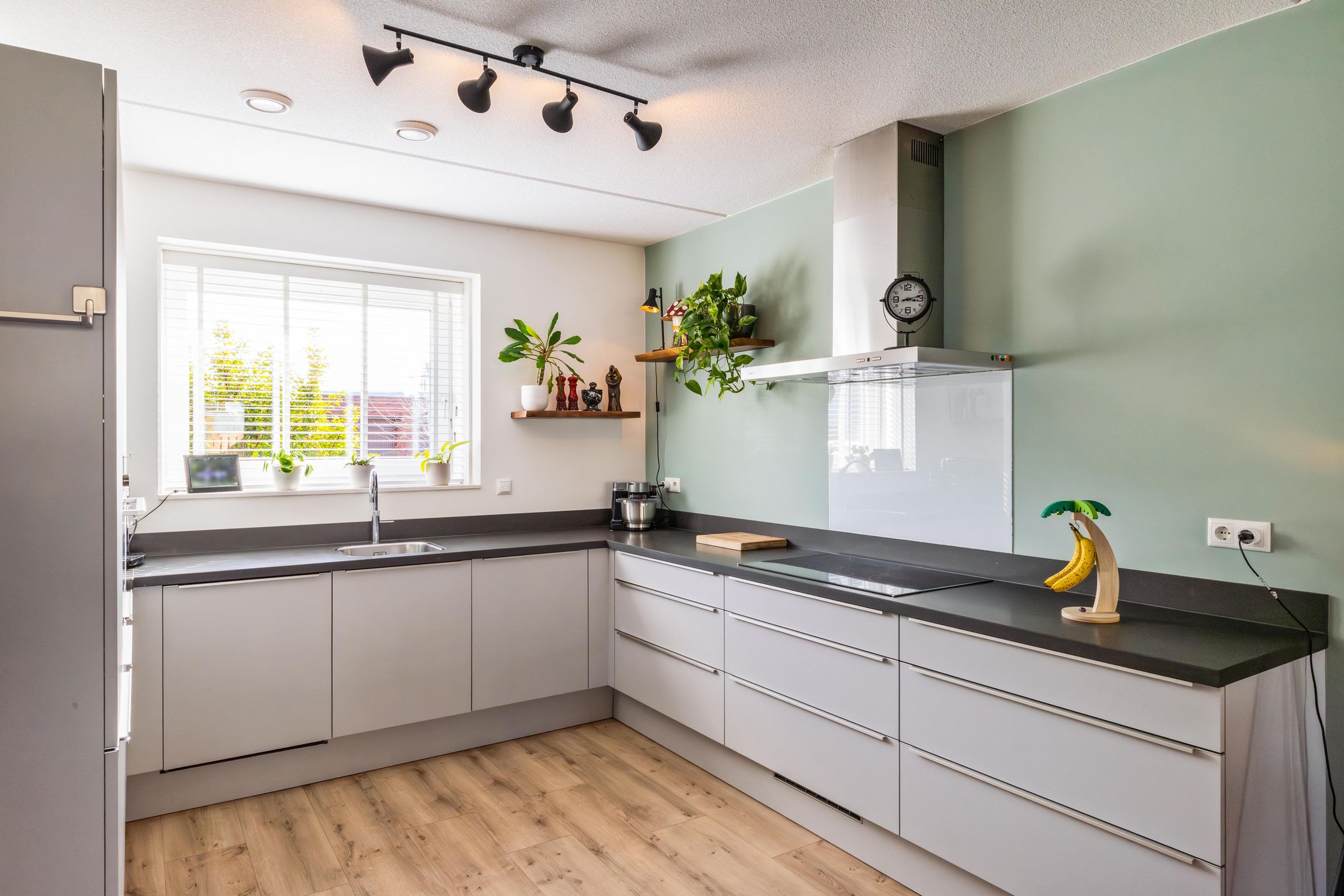 Foto 9 van De Overtoom 36