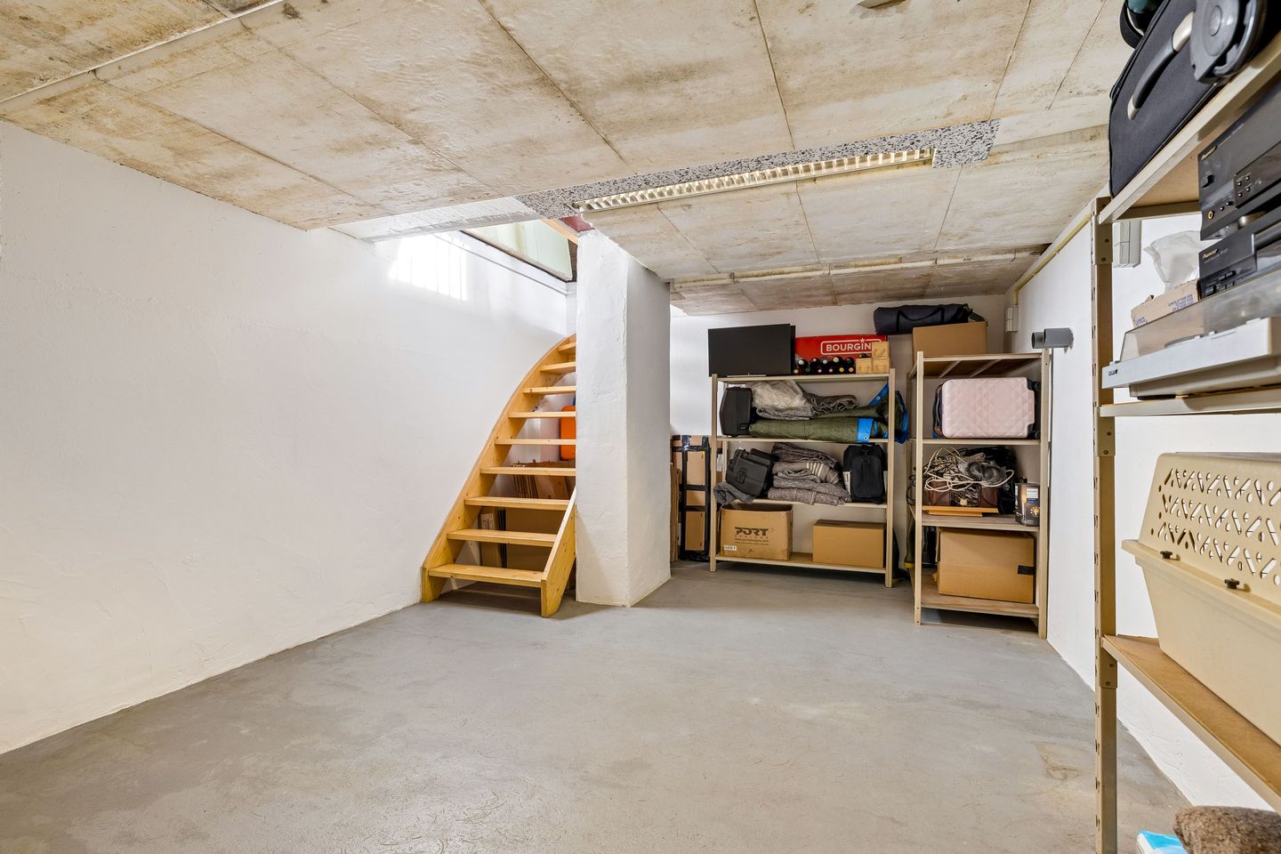 Foto 40 van Romulus 33