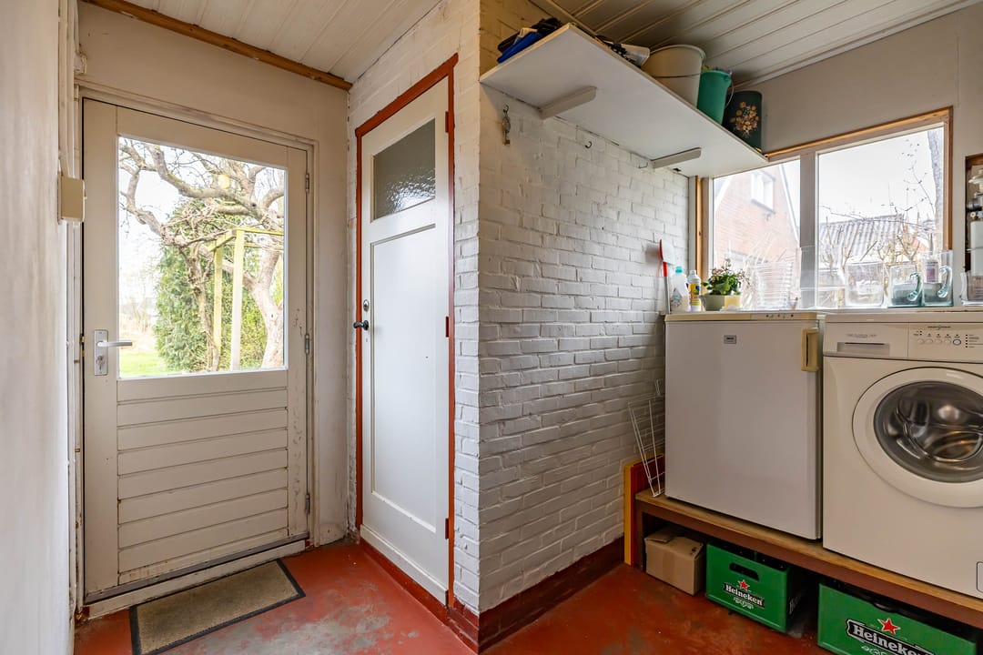Characteristic detached house with waterfront view in Ten Post — 24