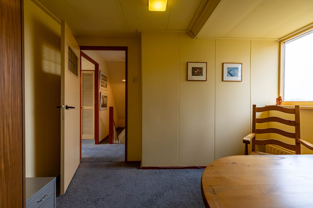 Characteristic detached house with waterfront view in Ten Post — 34