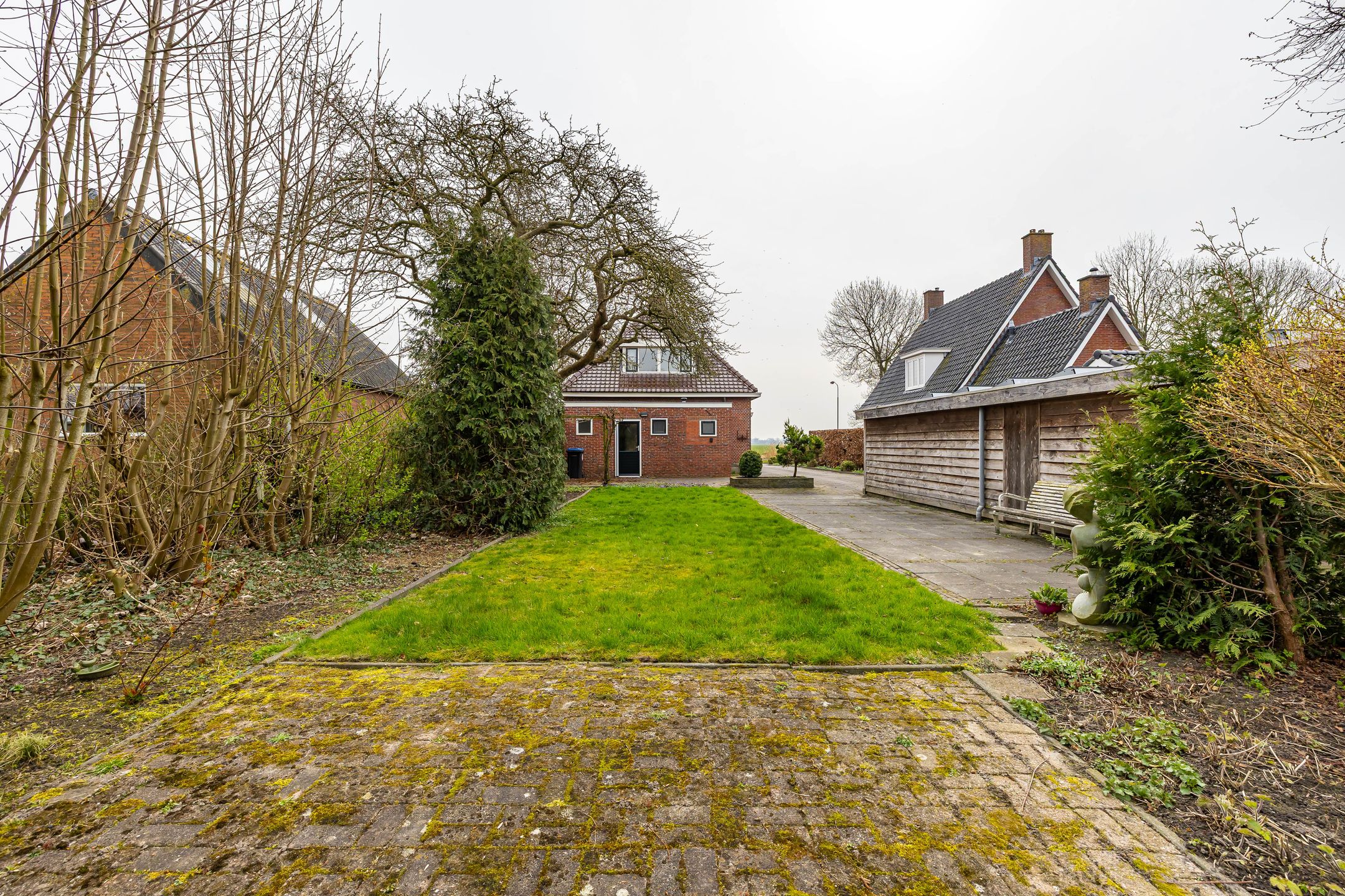 Characteristic detached house with waterfront view in Ten Post — 40