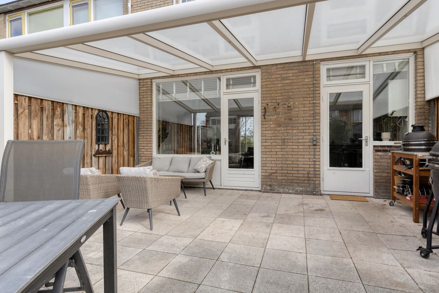 Spacious Family Home with Five Bedrooms and Sunny Southwest Garden — 33