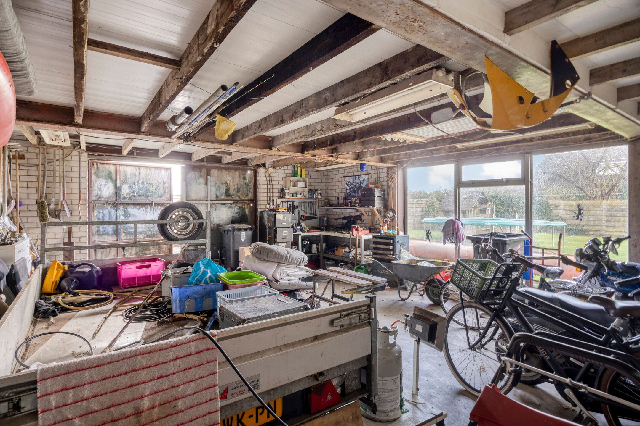 Charming thatched corner house with spacious garden in Almkerk — 33