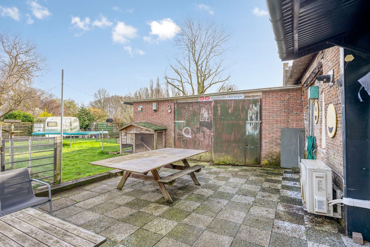 Charming thatched corner house with spacious garden in Almkerk — 34