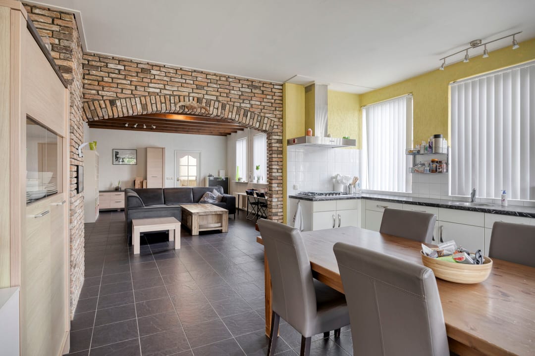 Charming thatched corner house with spacious garden in Almkerk — 13