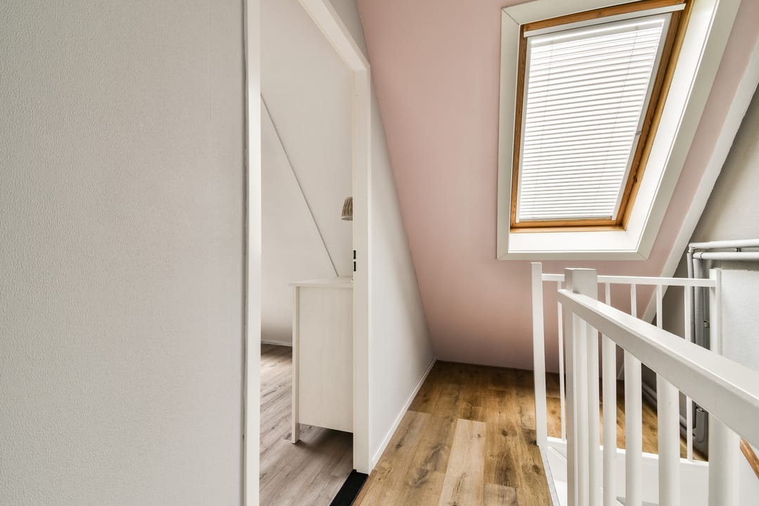 Photo 26 of Olykamp 94