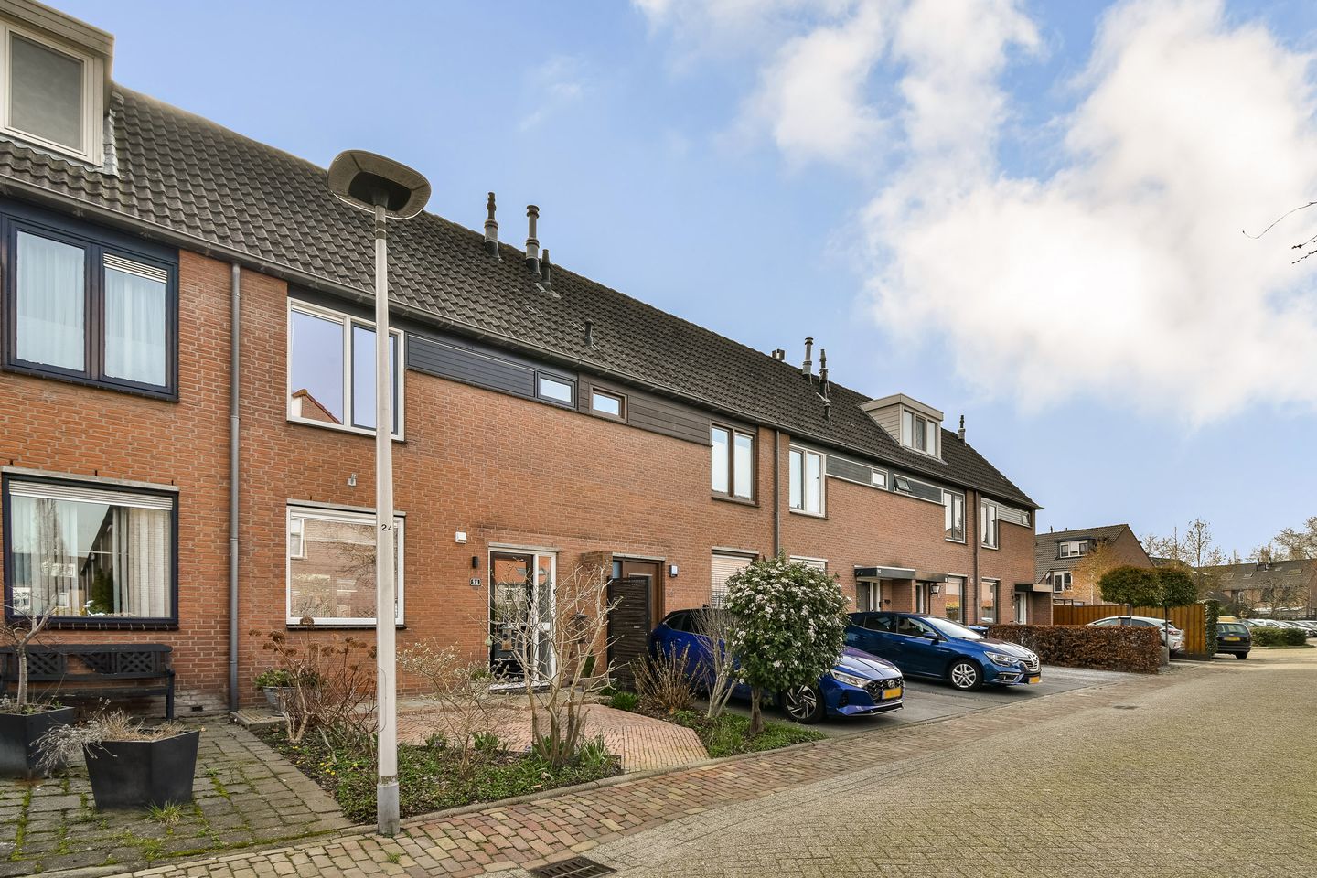 Photo 29 of Olykamp 94