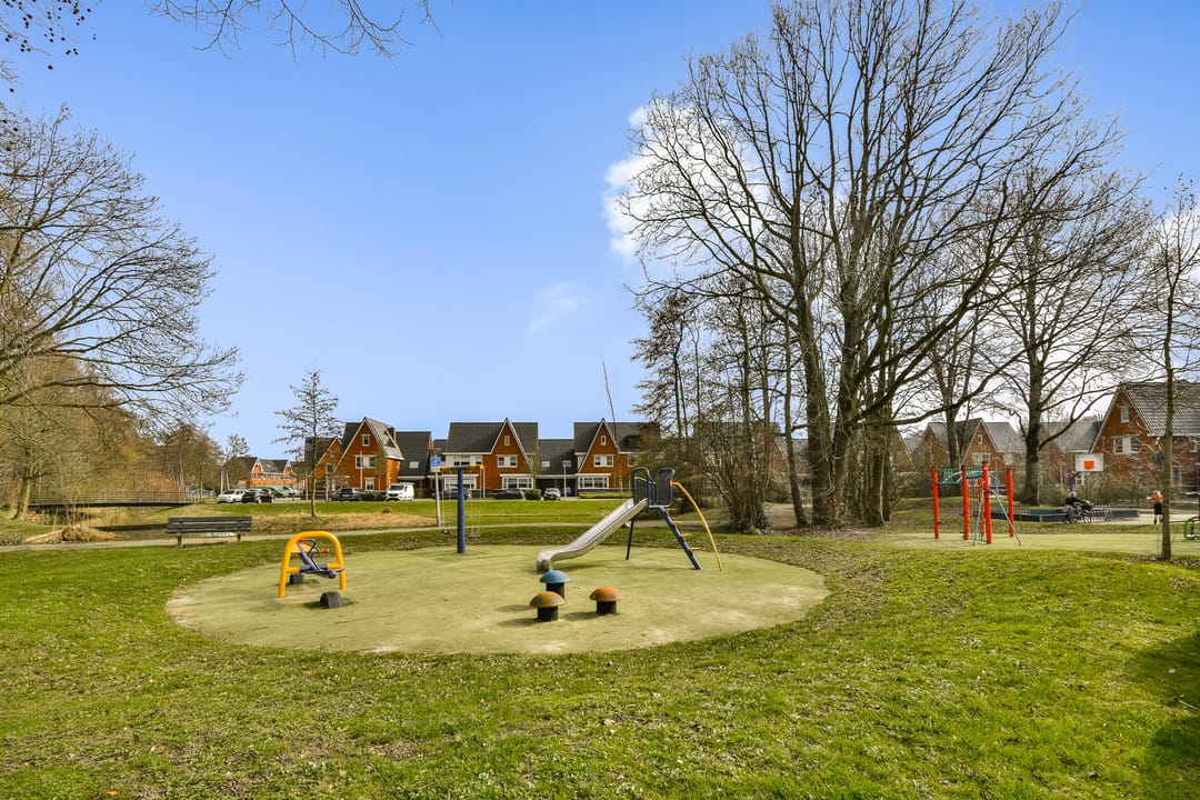 Photo 32 of Olykamp 94