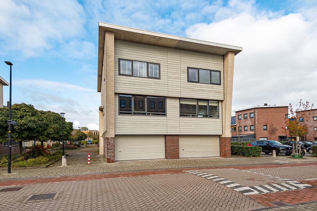 Photo 1 of Leopoldstraat 37
