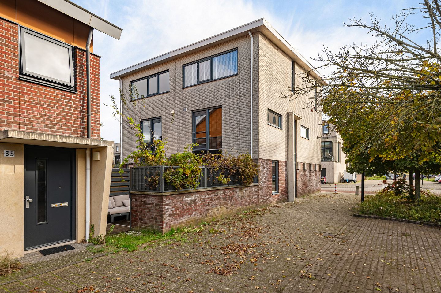 Photo 35 of Leopoldstraat 37