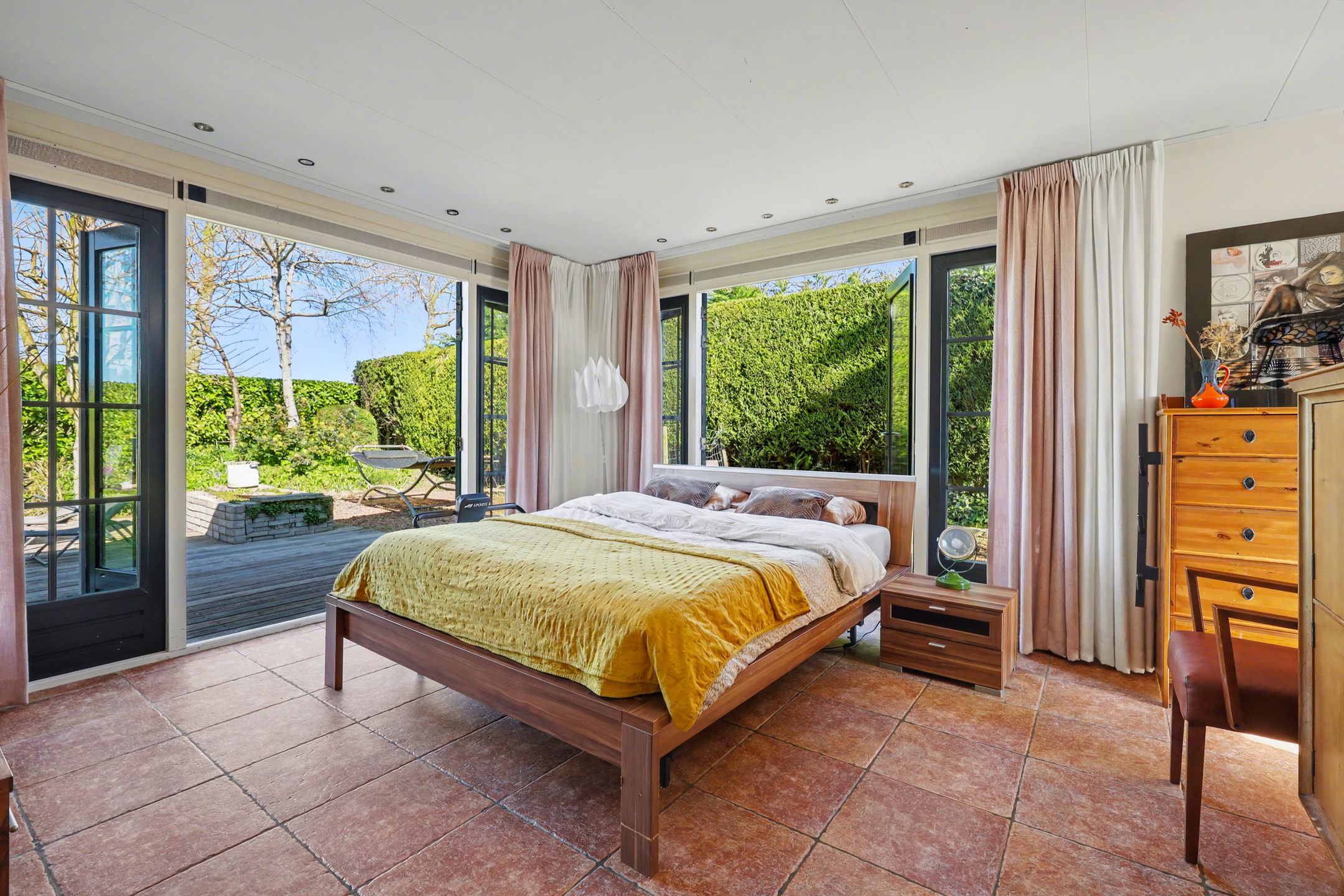 Foto 21 van Perenlaan 6.