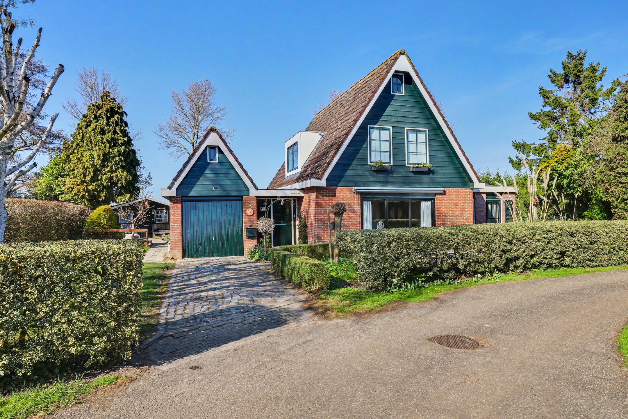 Foto 6 van Perenlaan 6.