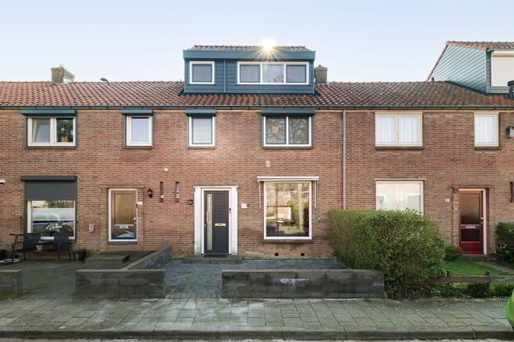 Photo 2 of Anthonie van Dyckstraat 19
