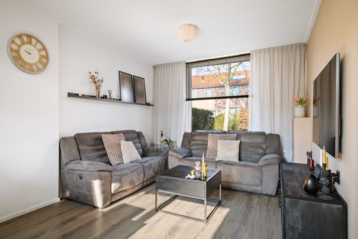 Photo 4 of Anthonie van Dyckstraat 19