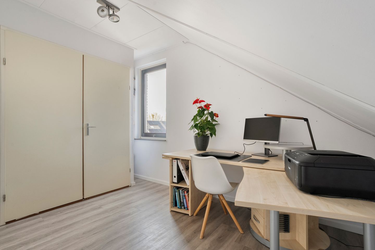 Foto 29 van De Genestetstraat 17