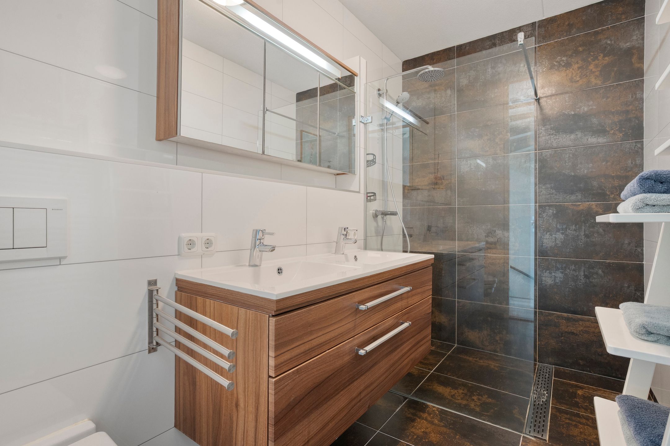 Spacious Semi-Detached Home with Five Bedrooms in Lasonder-Zeggelt — 24
