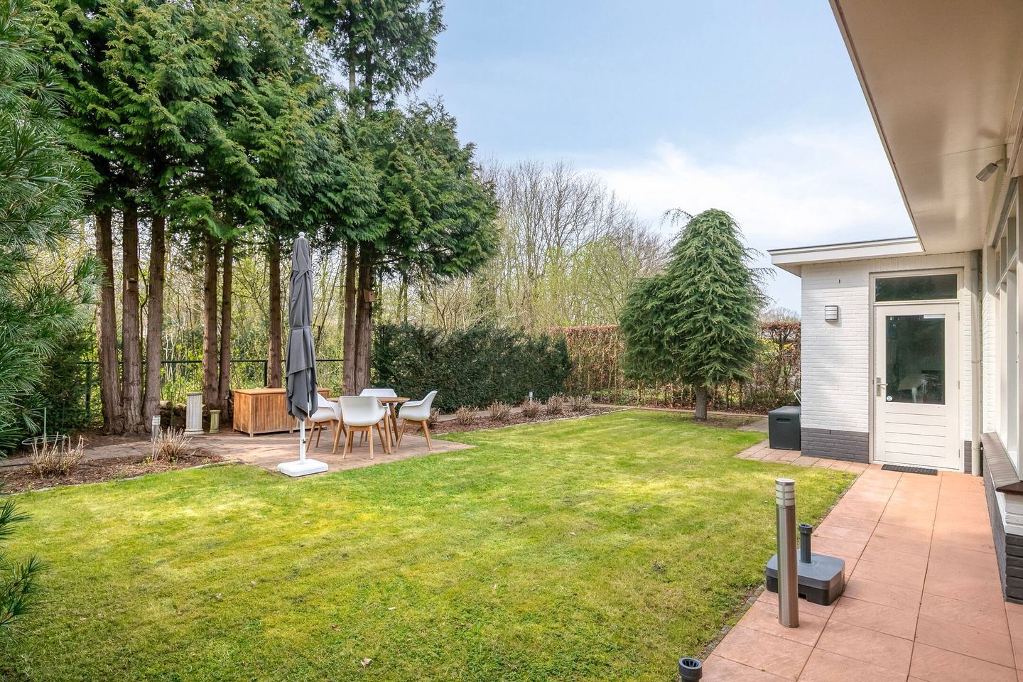 Luxurious Detached Villa with Exceptional Comfort and Light in Best — 38
