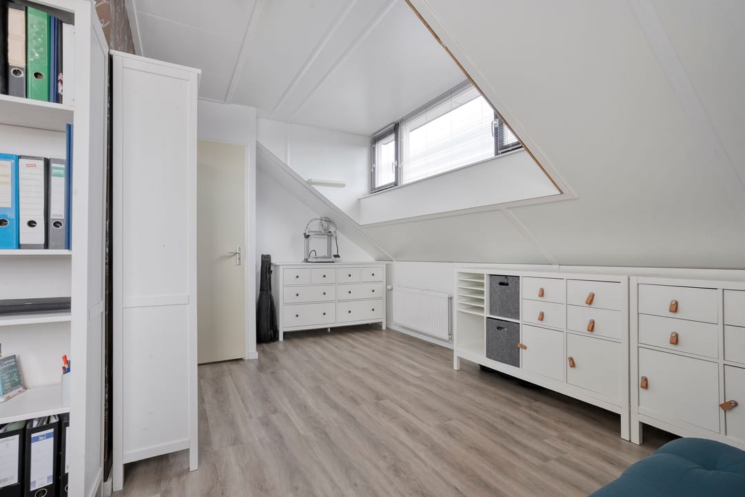 Foto 32 van De Genestetstraat 17