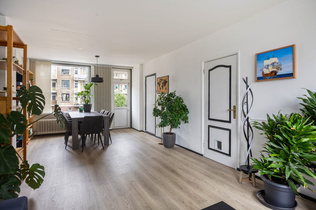 Foto 11 van Van Vollenhovenlaan 74