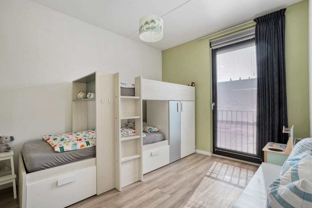 Foto 23 van De Genestetstraat 17