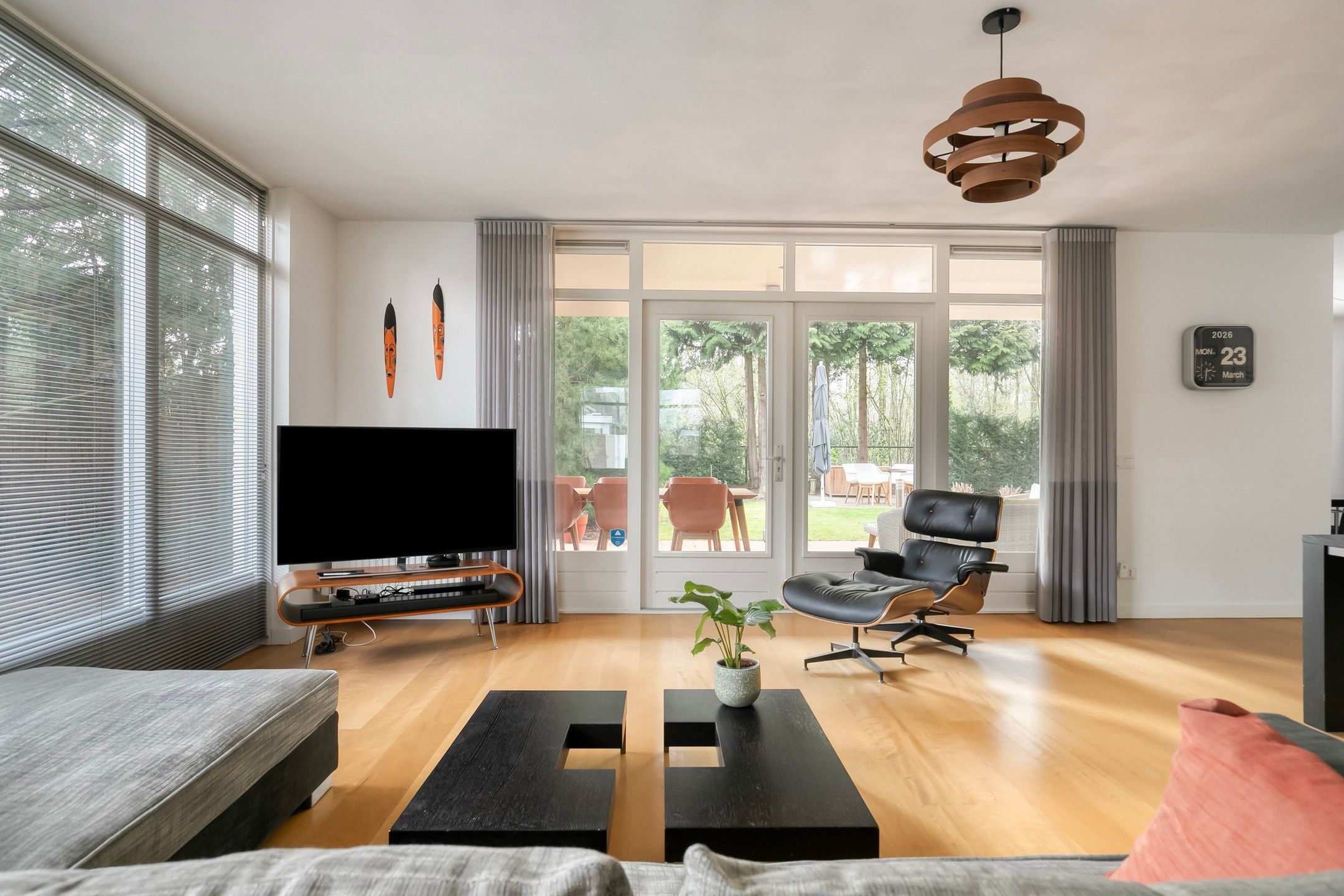 Luxurious Detached Villa with Exceptional Comfort and Light in Best — 12