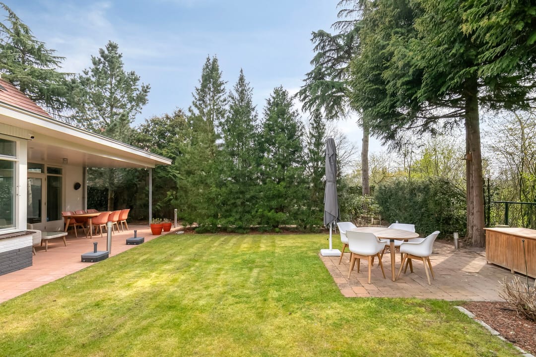 Luxurious Detached Villa with Exceptional Comfort and Light in Best — 39